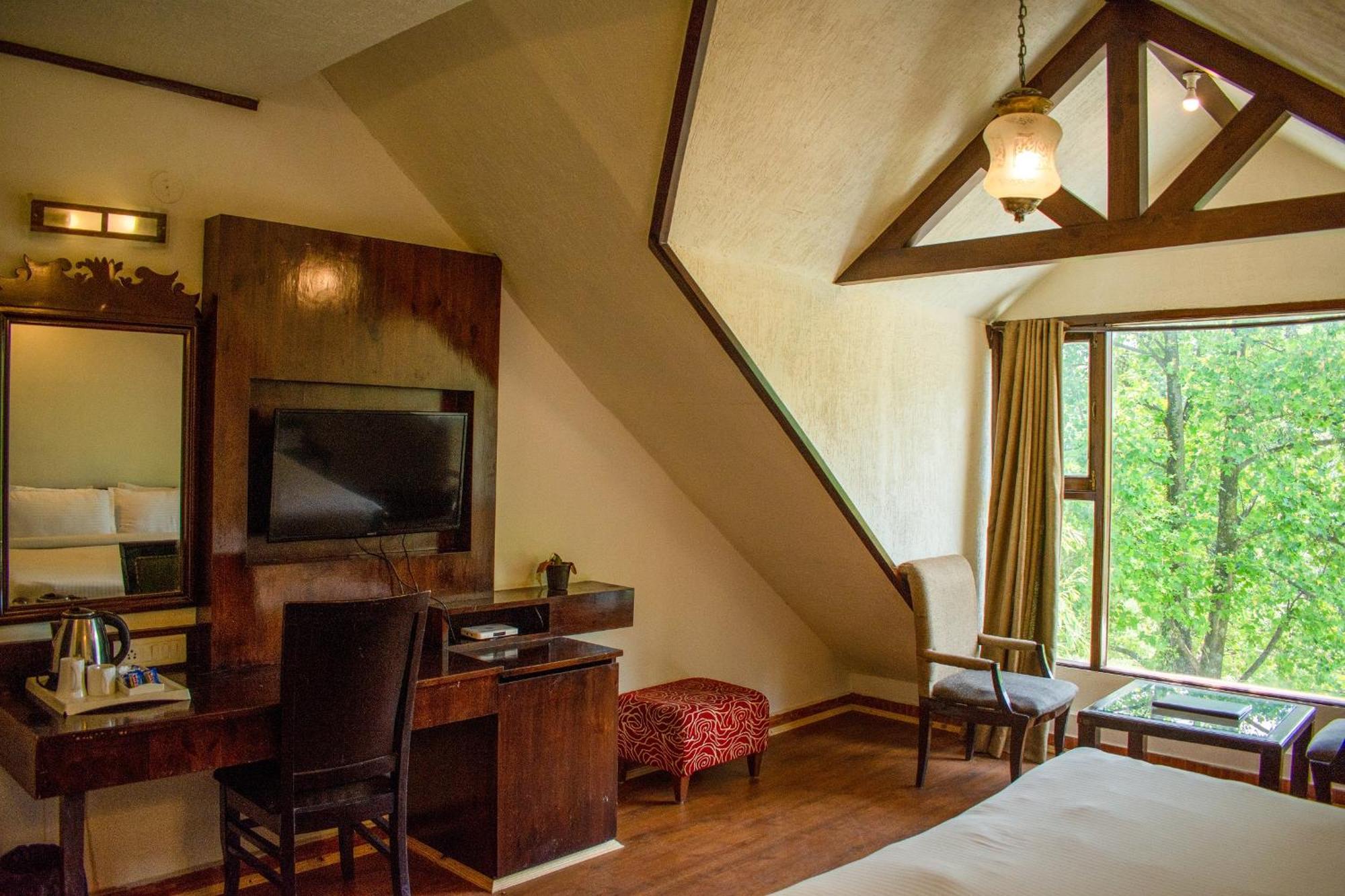 The Whispering Inn Resort And Bar Манали Экстерьер фото